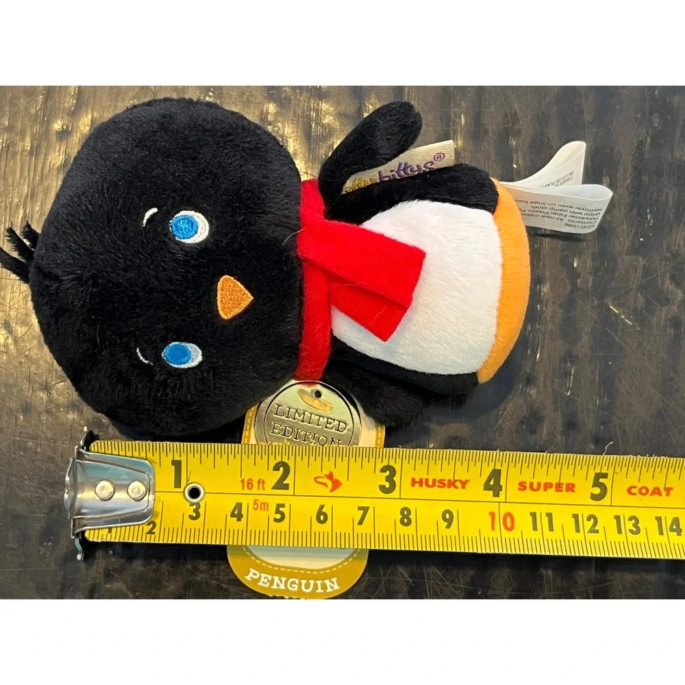 Hallmark Itty Bitty Frosted Friends‎ Penguin Limited Edition New with Tags